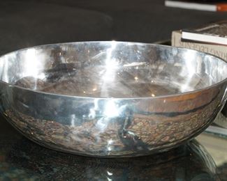Oversized Hollan Boone bowl with handles
