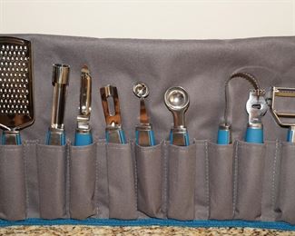 Wolfgang Puck utensil set