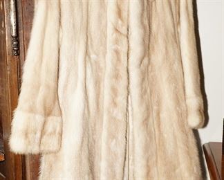 Robinson's fur coat