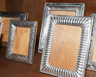 There are many pewter picture frames available in all different sizes. 
