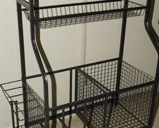 Sports organizing rack