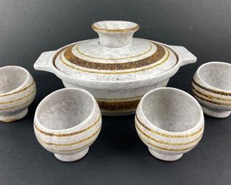 Pottery Craft Vintage #501 Covered Dish and 4 Matching Small Cups