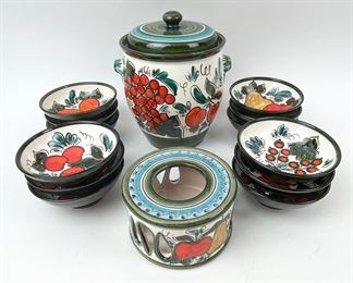  Keramik Haas Liechtenstein Vintage
Soup Tureen, 12 Bowls and Tealight Candle
Display - Marked with Two Hares