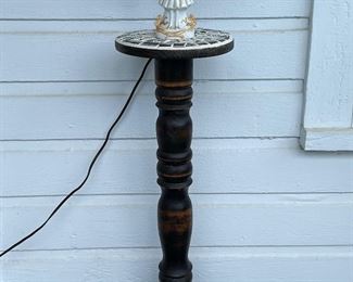 Plant stand w/mosaic detail