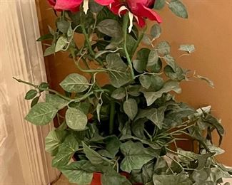 FAUX ROSE BUSH