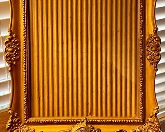 FRAME, BRASS EASEL