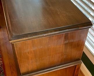 Vintage Cavalier Claw Foot Cedar Chest - circa 1920