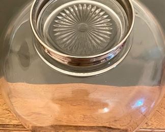 LARGE VINTAGE SERVING BOWL ON SILVERPLATE BASE