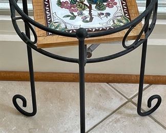 METAL PLANT STAND