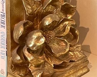 MAGNOLIA BOOKEND (4-AVAILABLE)