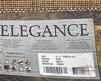 MOSAIC RUG - 5' X 7'