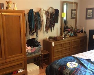 Thomasville Bedroom Suite