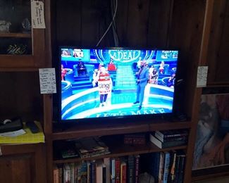 TV and Entertainment Case