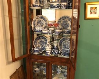 Lighted Display Cabinet