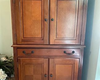$250 Storage/Computer cabinet