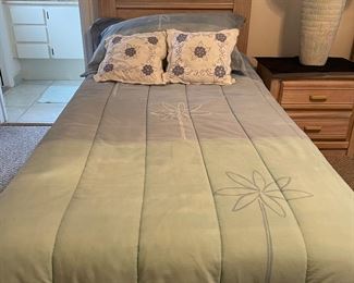 $250 Twin Bed (includes all in photo)