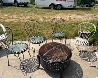 Vintage chairs with fire pit