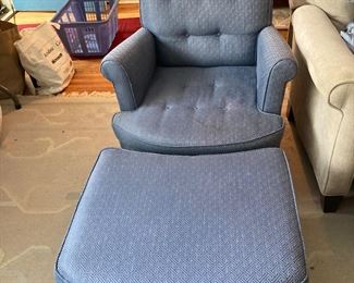 Small women’s chair and ottoman 