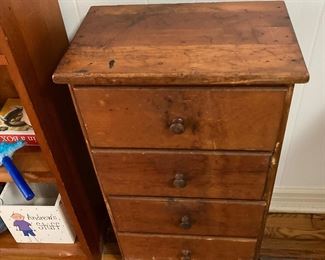 Vintage small 4 drawer