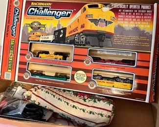 Bachmann The Challenger Train Set