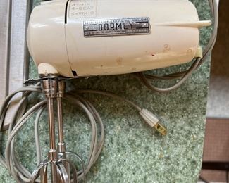 Dormen electric beater