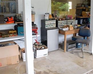 Back Patio Overview (access from Kitchen)