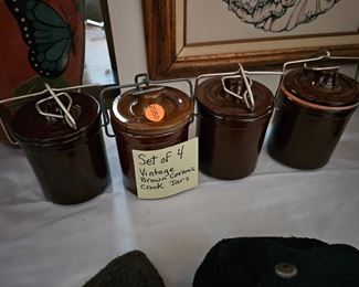 SET OF FOUR CERAMIC SMALL CROCKS