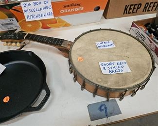 SHORT NECK EIGHT STRING BANJO
