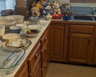 Cookie jars, kitchen misc glass