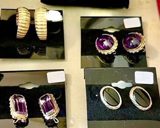 14k gold, 18k gold bracelet. Removed daily. Security on premises. 