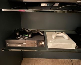 Xbox One and Xbox One S