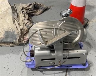 Deli meat and cheese slicer