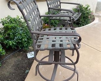 Outdoor Swivel metal bar stools 