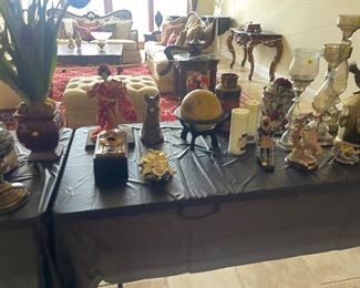 Decorative accessories 