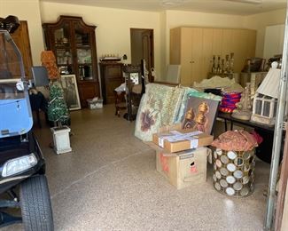 Lots of unique decorations 