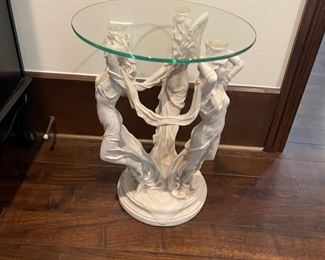 End table with 3 women resin white base 