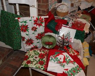 Vintage Christmas Decor and Linens