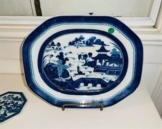 More Canton....This is an old Virginia home...