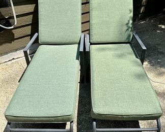 2 chaise lounge chairs.  Work on your tan🙂