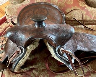 Saddle