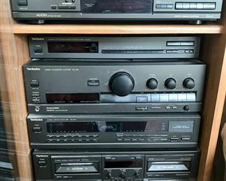 Lot of Technics Electronics