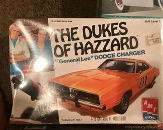 AMT The Dukes of Hazzard General Lee Dodge Charger