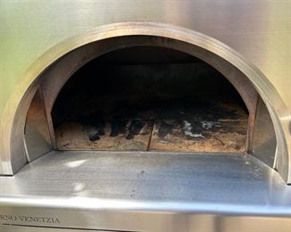 Forno Venetzia Pronto 500 33-Inch Outdoor Wood-Fired Pizza Oven