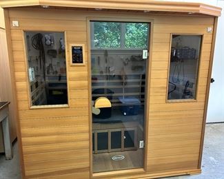 Jacuzzi CLEARLIGHT PREMIER IS-5
FAR INFRARED 5 PERSON INFRARED SAUNA