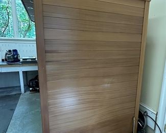 Jacuzzi CLEARLIGHT PREMIER IS-5
FAR INFRARED 5 PERSON INFRARED SAUNA