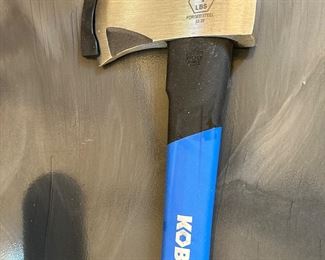 Kobalt 4 LBS forged steel axe