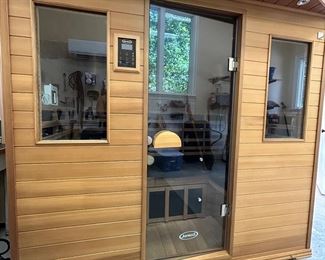 Jacuzzi CLEARLIGHT PREMIER IS-5
FAR INFRARED 5 PERSON INFRARED SAUNA