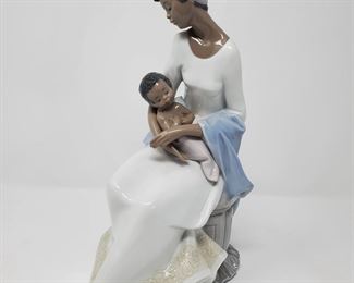 003 LLADRO A Mothers Embrace Black Legacy Collection