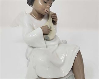 LLADRO An Angels Tune Black Legacy Collection