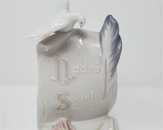 LLADRO Art Brings Us Together Collectors Society Gift